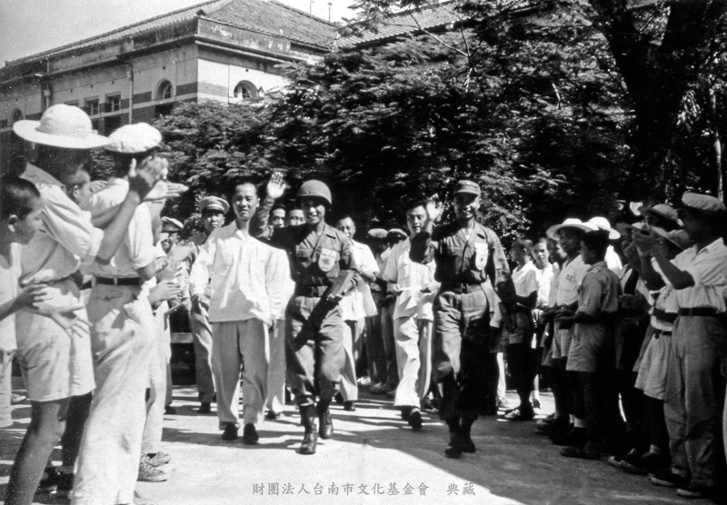金馬前線三軍代表訪問台南二中
